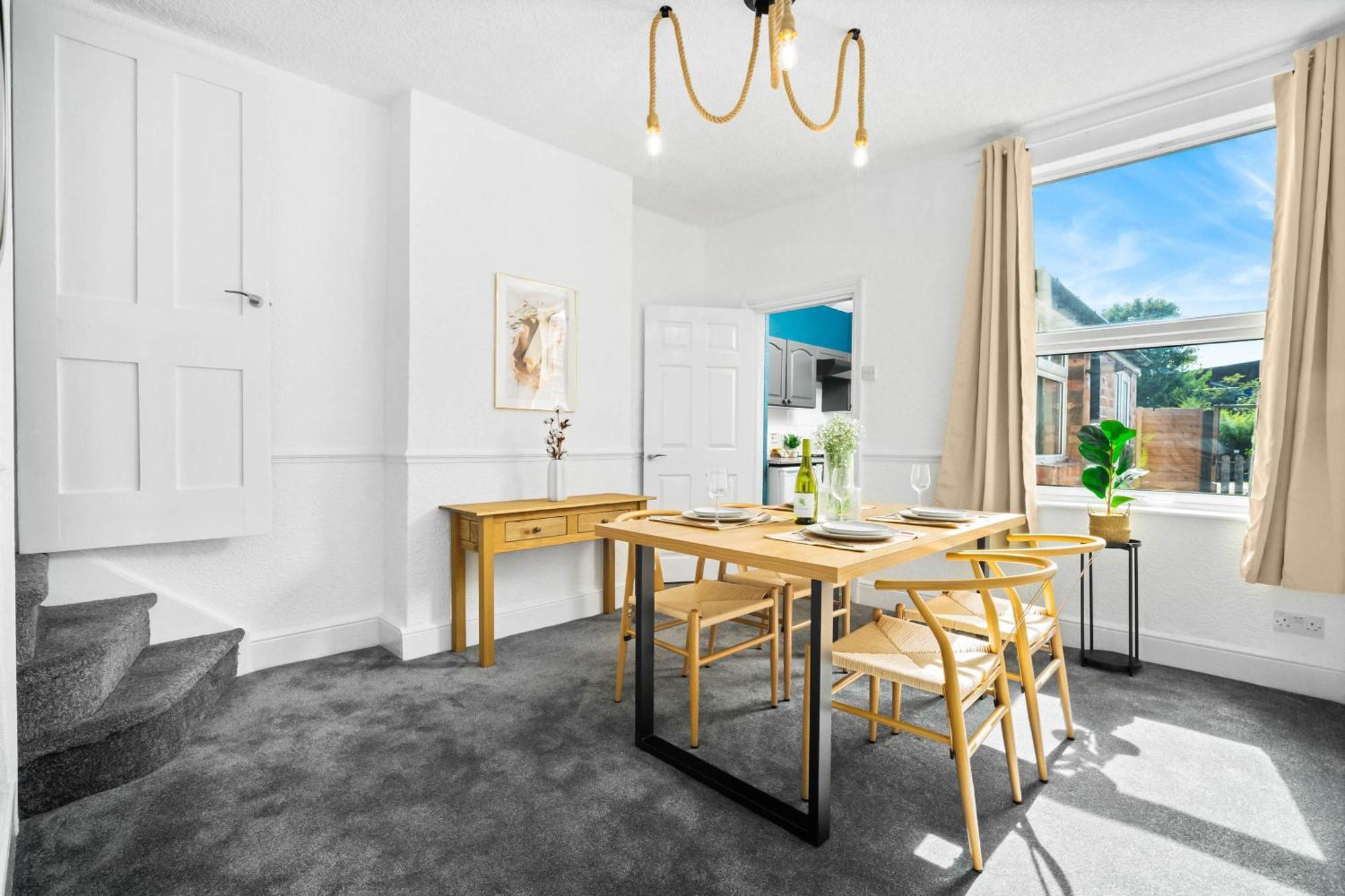 Stylish 3 Bedroom House - 6 Guests - Garden - Parking - Netflix - Wifi - 17M Birmingham Exteriér fotografie